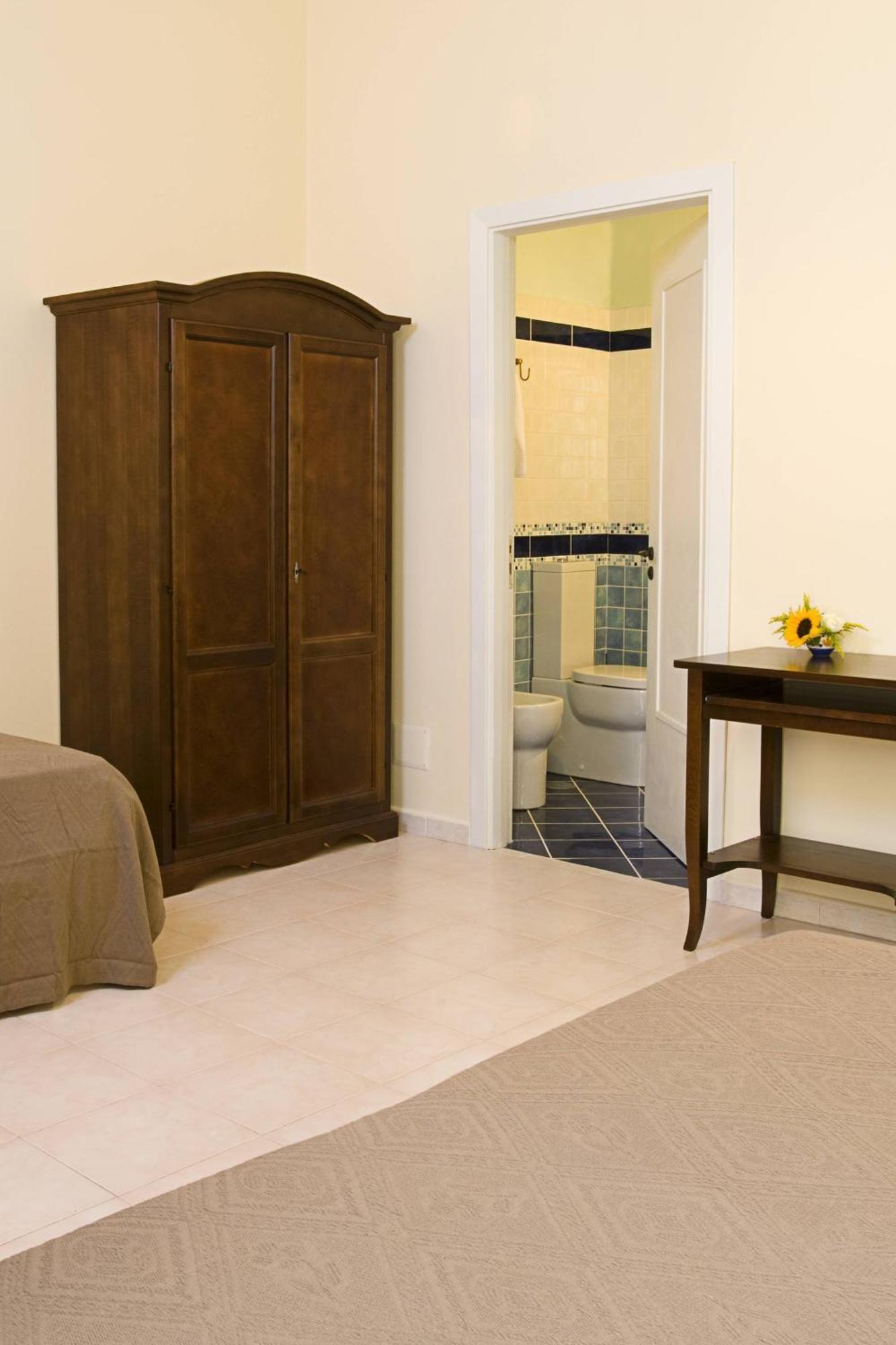 Il Guiscardo B&B Salernes Extérieur photo